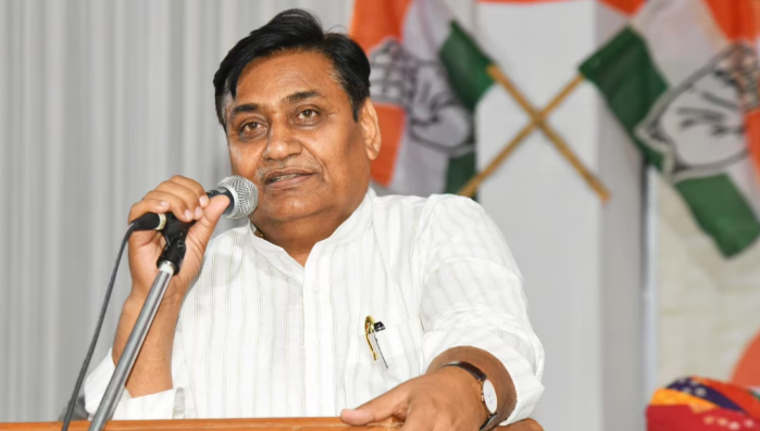 Jaipur// कांग्रेस प्रदेश अध्यक्ष गोविंद सिंह डोटासरा ने प्रेस कॉन्फ्रेंस करके बीजेपी सरकार पर साधा निशाना