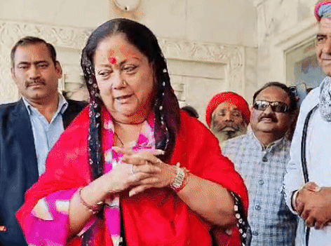 Rajasthan// पूर्व CM वसुंधरा बोली अच्छे काम की शुरुआत मैं चारभुजानाथ मंदिर से शुरू करती हूं