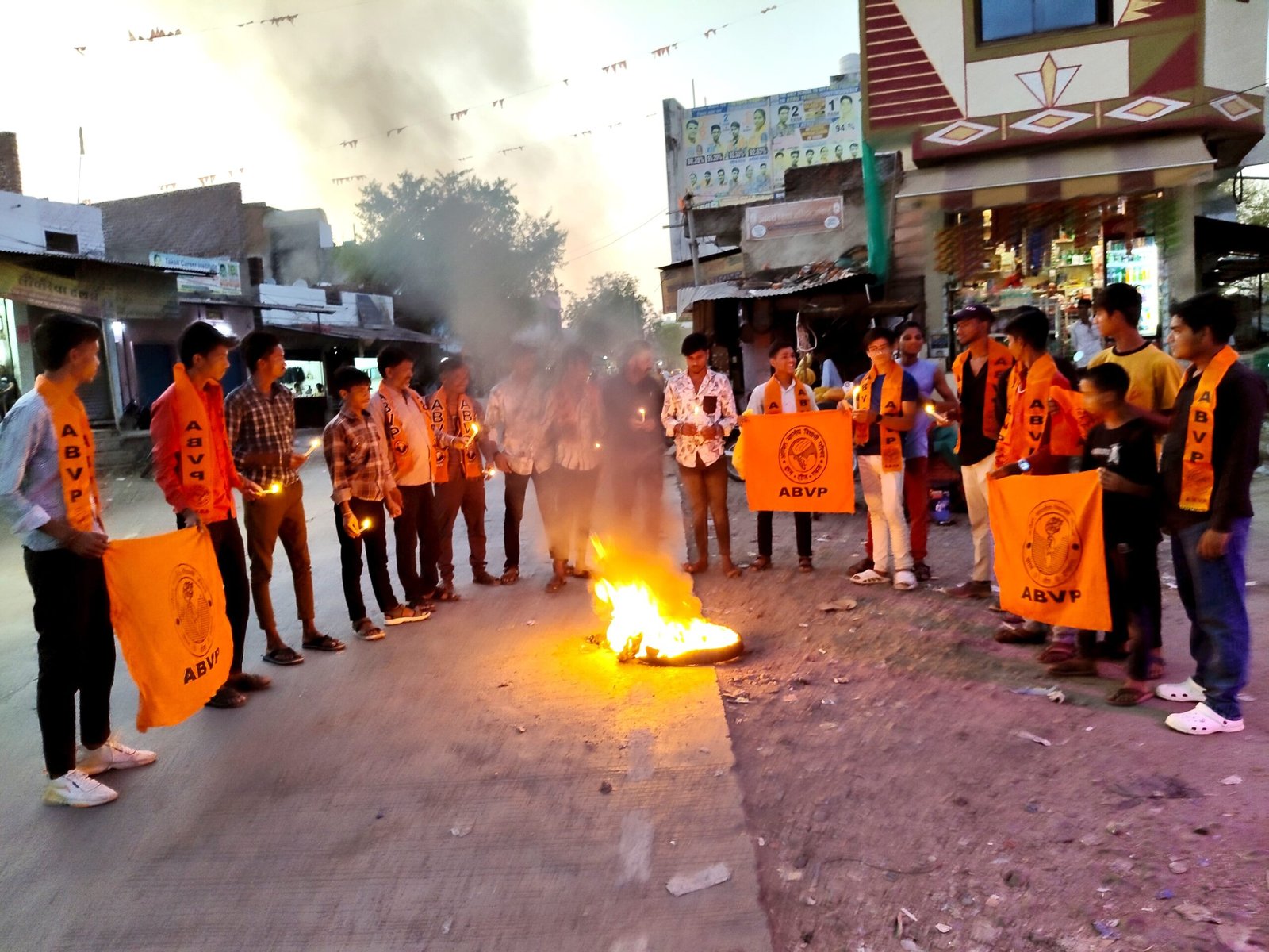 Baran//जम्मू-कश्मीर के पहलगाम में हुए बर्बर आतंकी हमले के विरोध में अखिल भारतीय विद्यार्थी परिषद (अभाविप) कवाई इकाई द्वारा जोरदार प्रदर्शन किया गया।