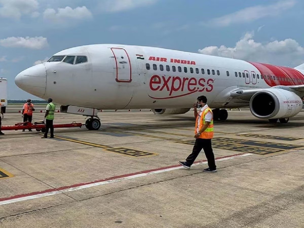 JAIPUR // जयपुर से हैदराबाद जा रही एयर इंडिया एक्सप्रेस की फ्लाइट तकनीकी खराबी के चलते रद्द, 22 घंटे बाद भी दिक्कत बरकरार
