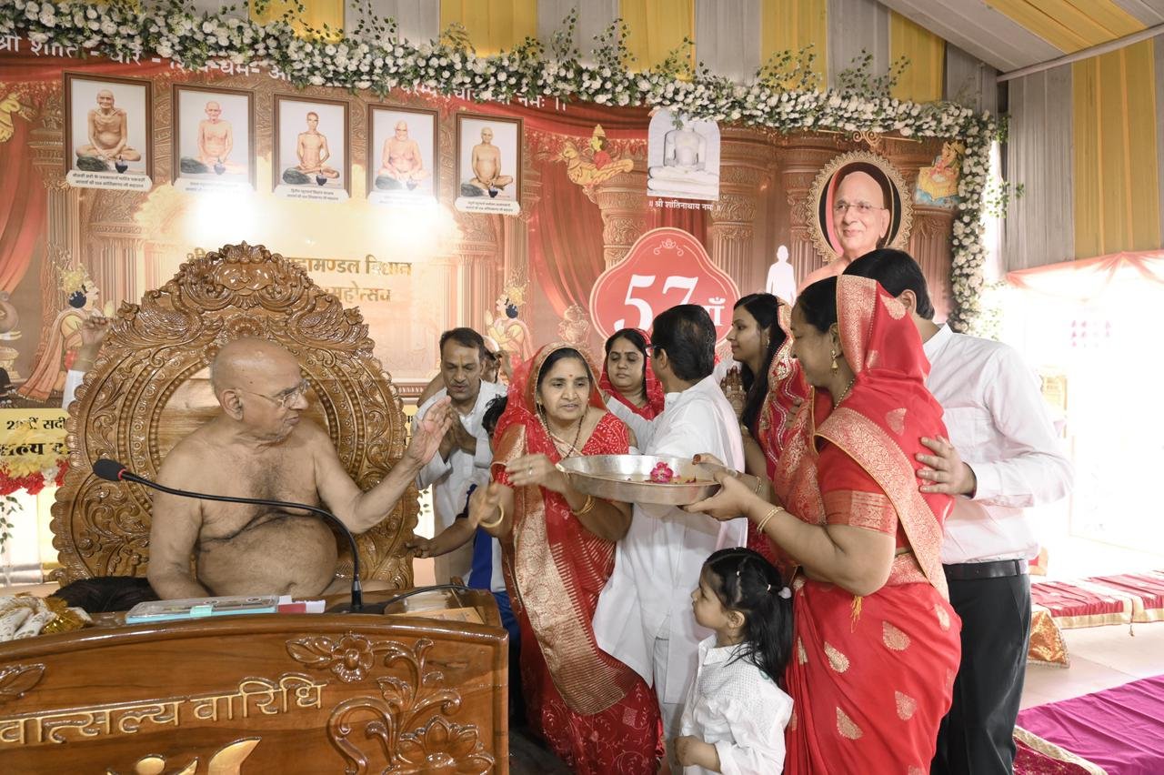 TONK// श्री जी के अभिषेक करते समय कलश श्री जी से टकराने से अतिशय ओर गुणों में कमी होती हैं – आचार्य श्री वर्धमान सागर जी