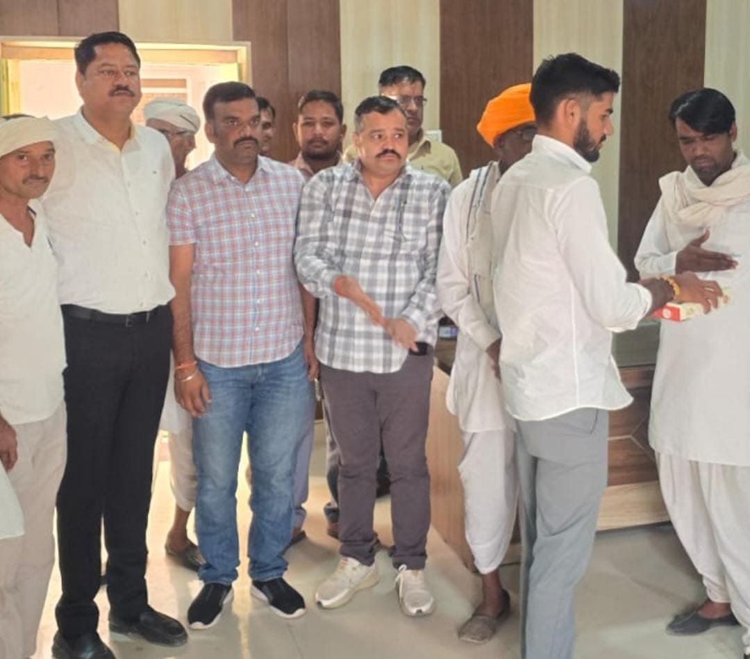 DUDU// दूदू नगर पालिका को मिला अग्निशमन वाहन, अध्यक्ष कमलेश देवी चौधरी ने जताया उपमुख्यमंत्री बैरवा का आभार