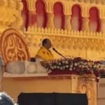 कथावाचक प्रदीप मिश्रा बोले-केवल बेटी नहीं बहू भी पढ़ें